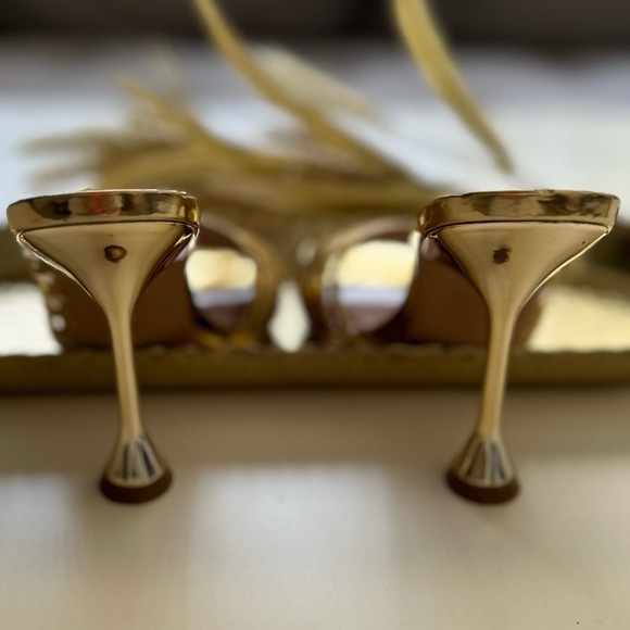 SOLD OUT - Picture 4 of 8